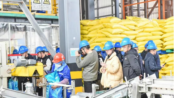 【信遠客戶新品】信遠設備助力中化高端水溶肥“智養”品牌生產上市